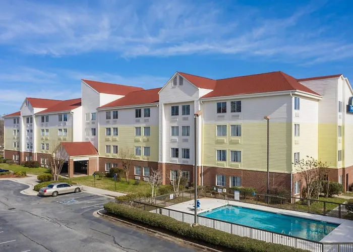 Days Inn By Wyndham Macon I-75 North